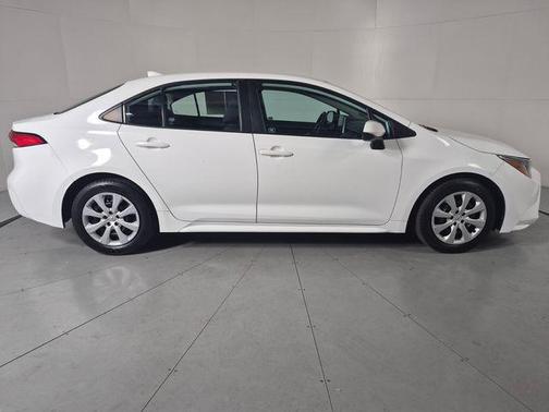 White 2021 Toyota Corolla LE