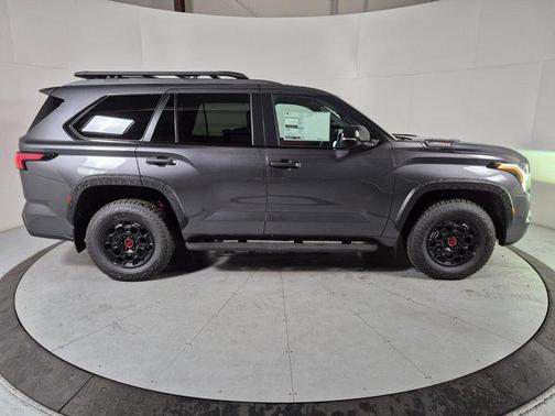 2025 Toyota Sequoia Base