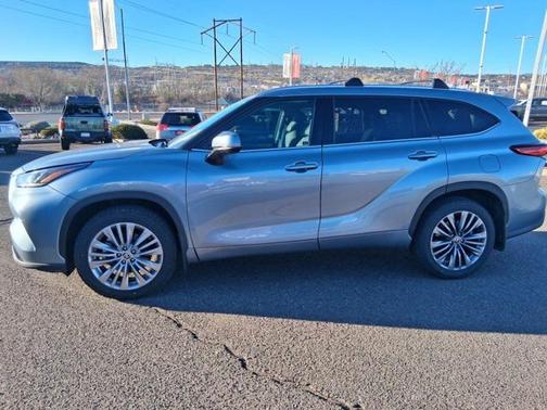 2021 Toyota Highlander Platinum