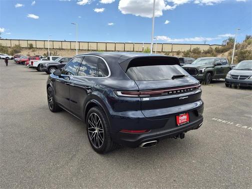 2024 Porsche Cayenne Base