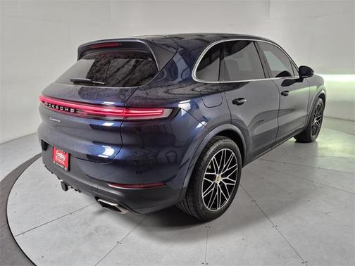 2024 Porsche Cayenne Base