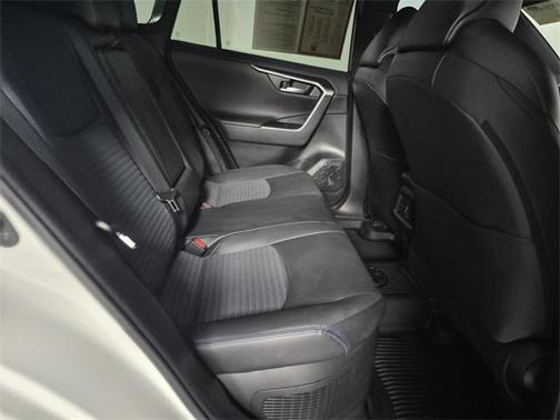 2024 Toyota RAV4 Hybrid SE