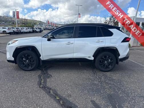 2024 Toyota RAV4 Hybrid SE