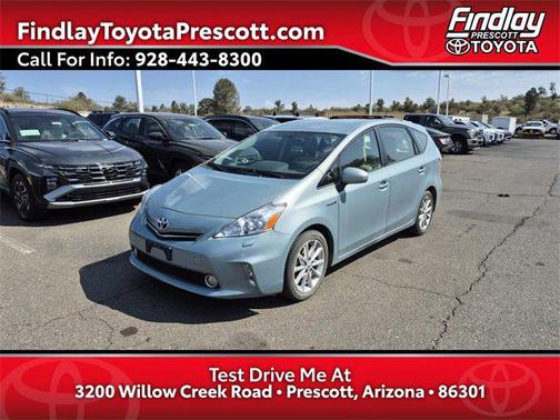 2014 Toyota Prius v Five