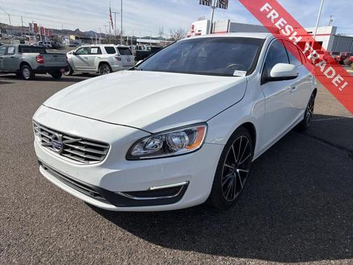 2016 Volvo S60 T5 Drive-E Premier