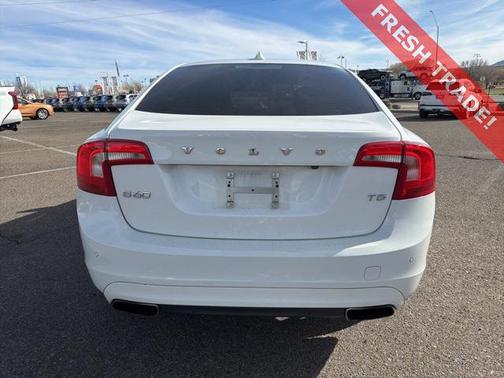 2016 Volvo S60 T5 Drive-E Premier