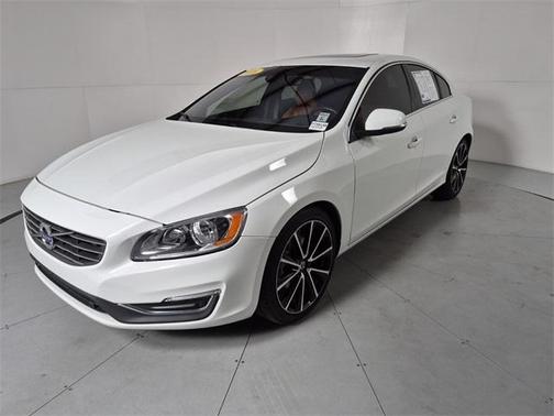 2016 Volvo S60 T5 Drive-E Premier