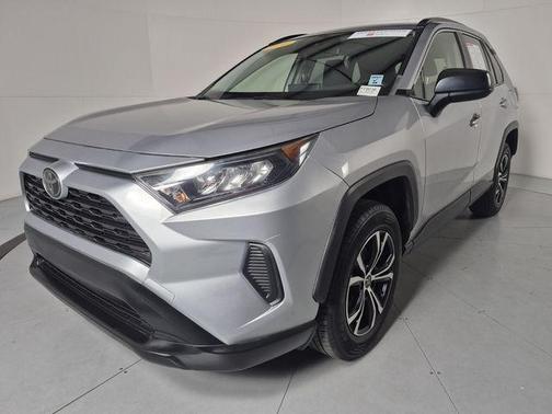 Silver Sky Metallic 2020 Toyota RAV4 LE