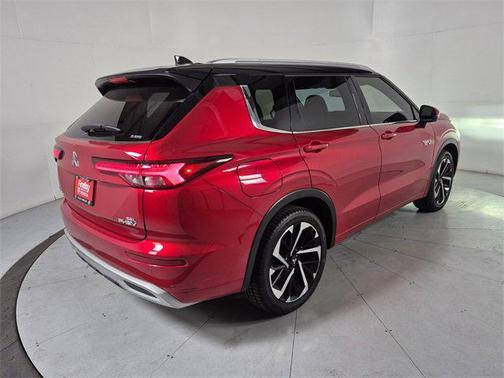2023 Mitsubishi Outlander PHEV SEL