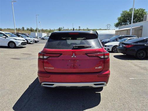 2023 Mitsubishi Outlander PHEV SEL