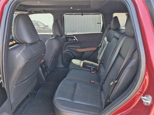 2023 Mitsubishi Outlander PHEV SEL