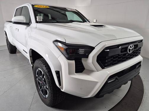 Ice Cap 2024 Toyota Tacoma TRD Sport