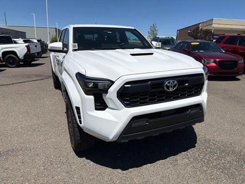 Ice Cap 2024 Toyota Tacoma TRD Sport