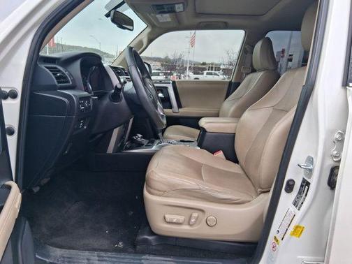 Blizzard Pearl 2019 Toyota 4Runner Limited