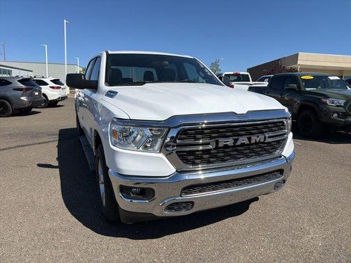 Bright White Clearcoat 2022 RAM 1500 Big Horn/Lone Star