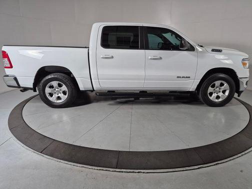 Bright White Clearcoat 2022 RAM 1500 Big Horn/Lone Star