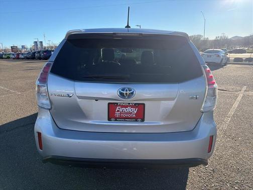 2015 Toyota Prius v Five