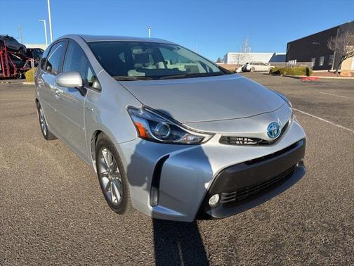 2015 Toyota Prius v Five