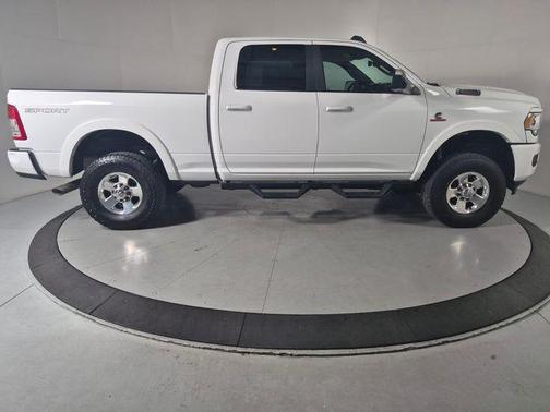 Bright White Clearcoat 2021 RAM 2500 Big Horn Crew Cab 4x4 6'4' Box