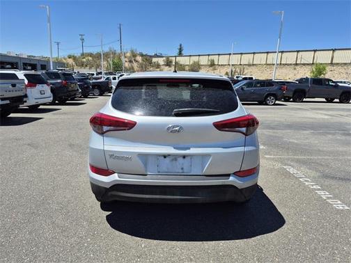 2018 Hyundai TUCSON SE