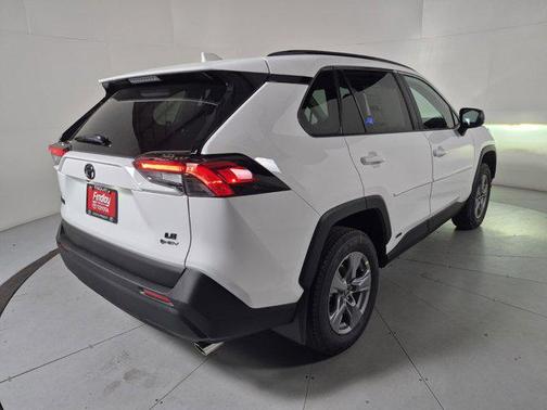 2025 Toyota RAV4 Hybrid LE