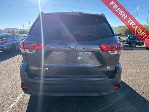 2018 Toyota Highlander SE
