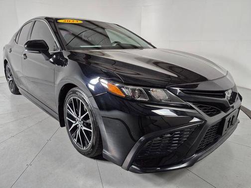 Midnight Black Metallic 2023 Toyota Camry SE