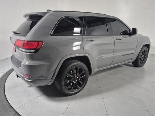 2021 Jeep Grand Cherokee Laredo