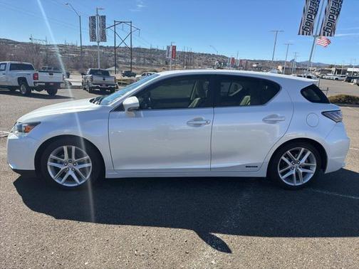 2017 Lexus CT 200h Base