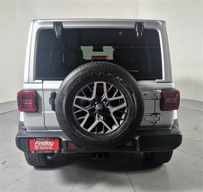 2024 Jeep Wrangler 4-Door Sahara 4x4