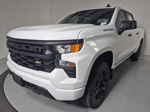Summit White 2023 Chevrolet Silverado 1500 Custom
