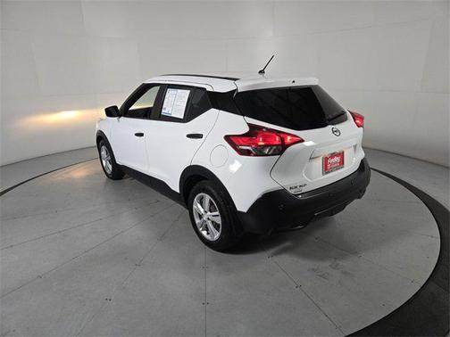 2020 Nissan Kicks S