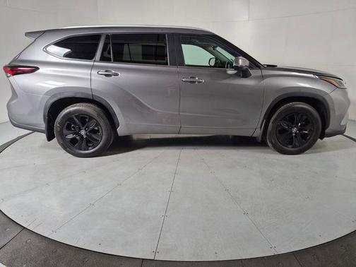 Heavy Metal 2025 Toyota Highlander XLE