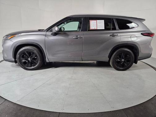 Heavy Metal 2025 Toyota Highlander XLE
