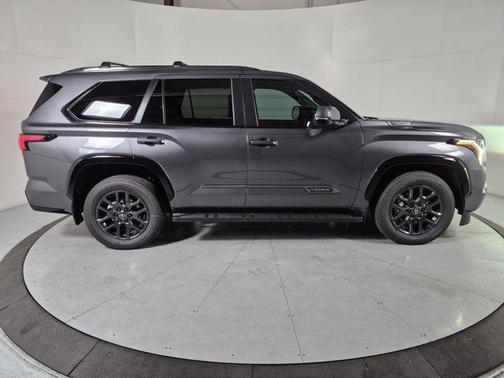 2025 Toyota Sequoia Platinum