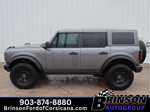 Carbonized Gray Metallic 2026 Ford Bronco Badlands