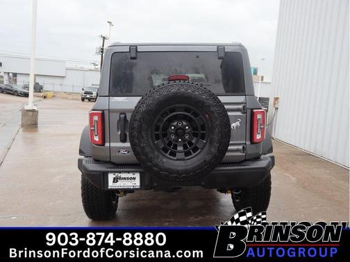 Carbonized Gray Metallic 2026 Ford Bronco Badlands