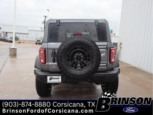 Carbonized Gray Metallic 2026 Ford Bronco Badlands