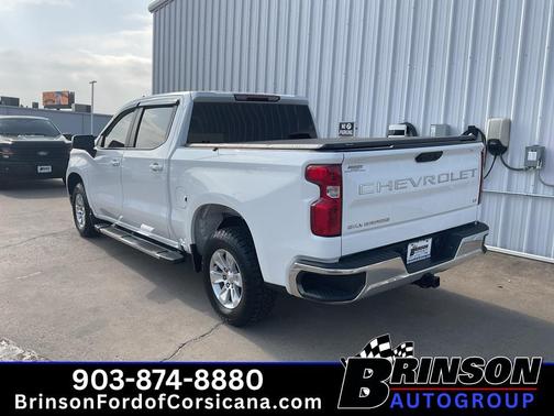Summit White 2024 Chevrolet Silverado 1500 LT