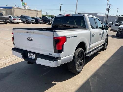 2025 Ford F-150 Lightning Flash