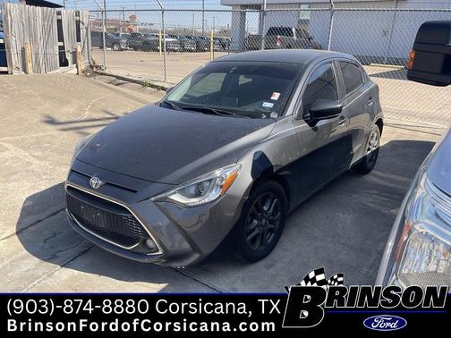 2020 Toyota Yaris Sedan XLE
