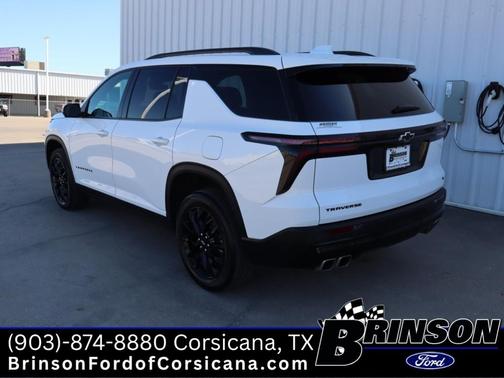 2024 Chevrolet Traverse LT
