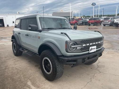 2023 Ford Bronco Badlands