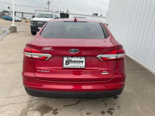 2020 Ford Fusion SE