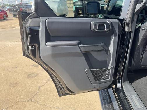 Shadow Black 2026 Ford Bronco Outer Banks