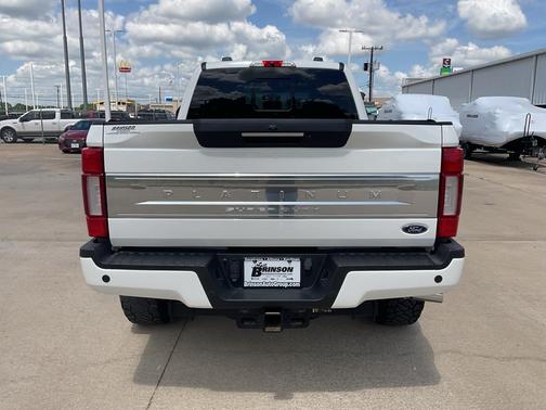 Star White 2022 Ford F-250 Platinum