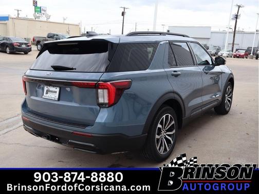 Vapor Blue Metallic 2026 Ford Explorer ST-Line