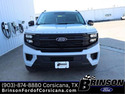 Space Silver 2026 Ford Expedition Active