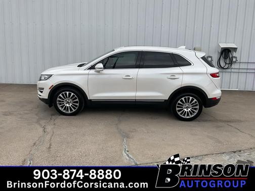 White Platinum Tri-Coat Metallic 2017 Lincoln MKC Reserve