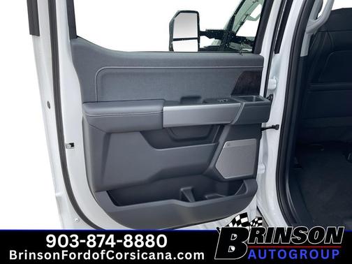 Oxford White 2026 Ford F-350 Lariat Super Duty